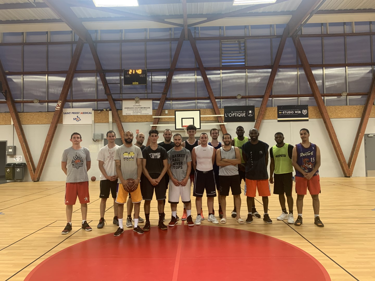 Match de basketball à Saint Priest